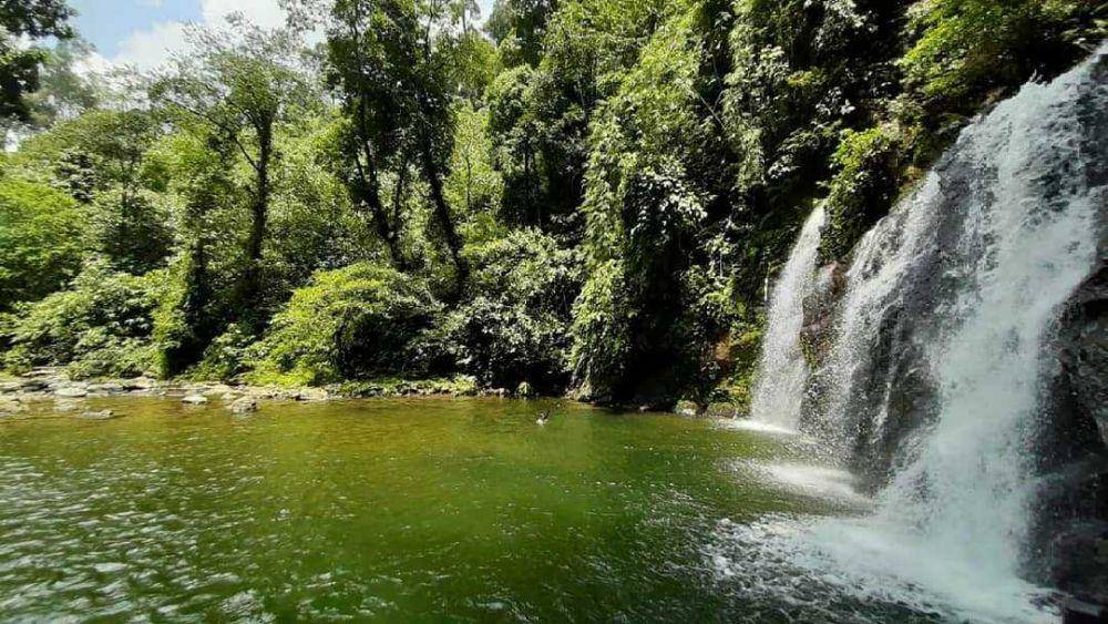 Air Terjun Terujak (instagram.com/hijri_ati)