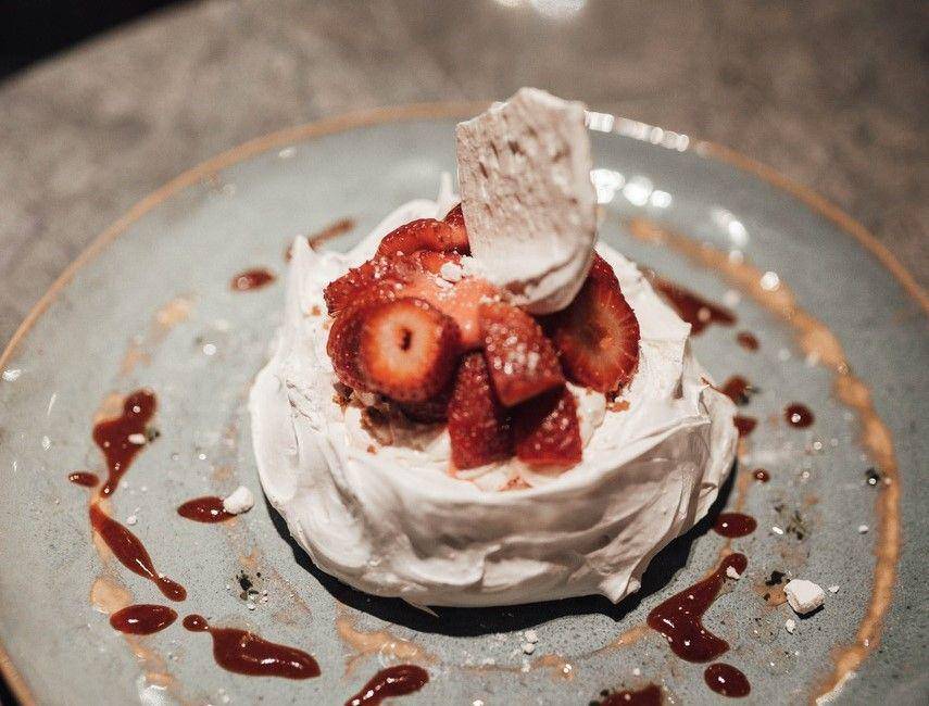 ilustrasi cranberry pavlova (pexels.com/Karolina Grabowska)