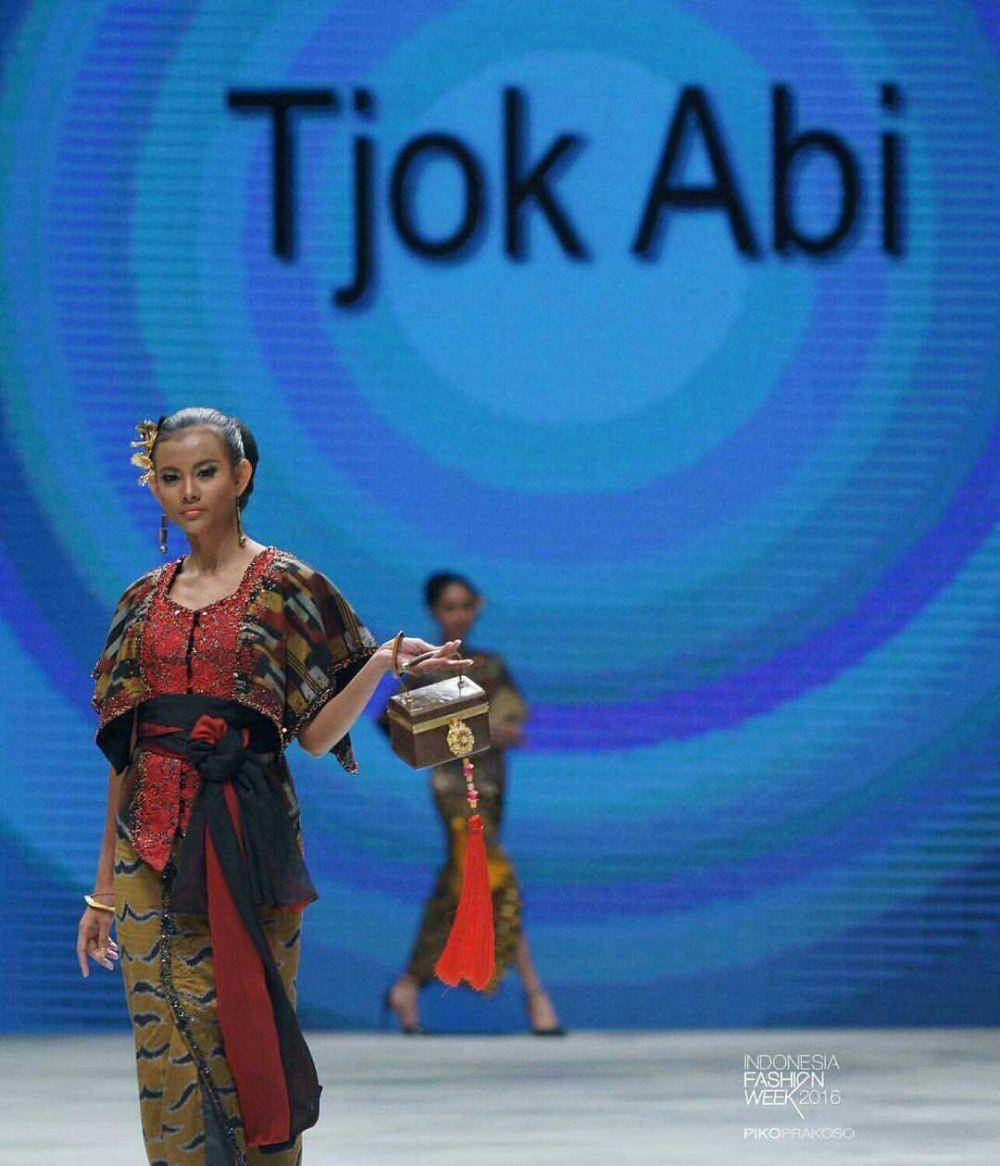 Kebaya Gresya Amanda. (instagram.com/gresyaamanda/)