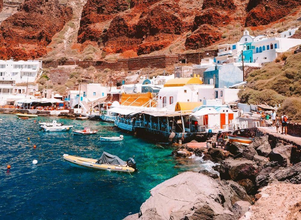 Santorini, Yunani (unsplash.com/Zuzanna Krawczyk)