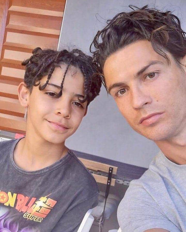 Foto Cristiano Ronaldo dan anak dengan gaya rambut baru (instagram.com/cristiano)