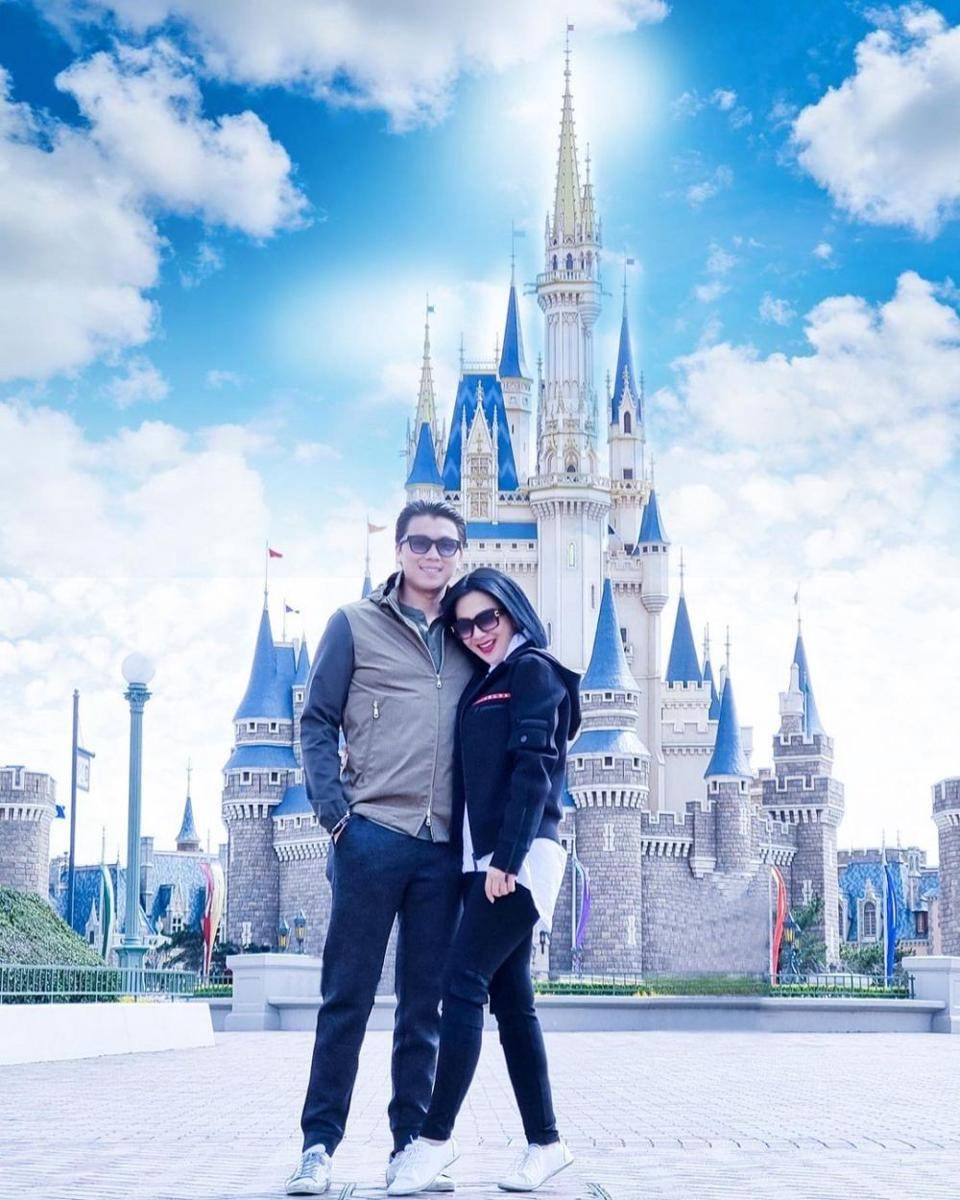 Syahrini berlibur ke luar negeri (instagram.com/princessyahrini)