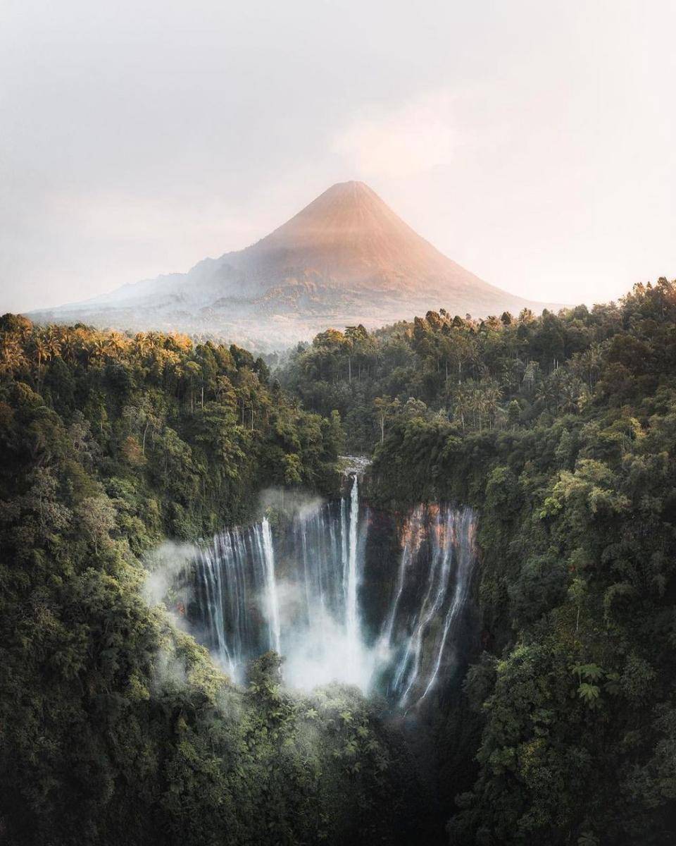 Air Terjun Tumpak Sewu (instagram.com/withluke)