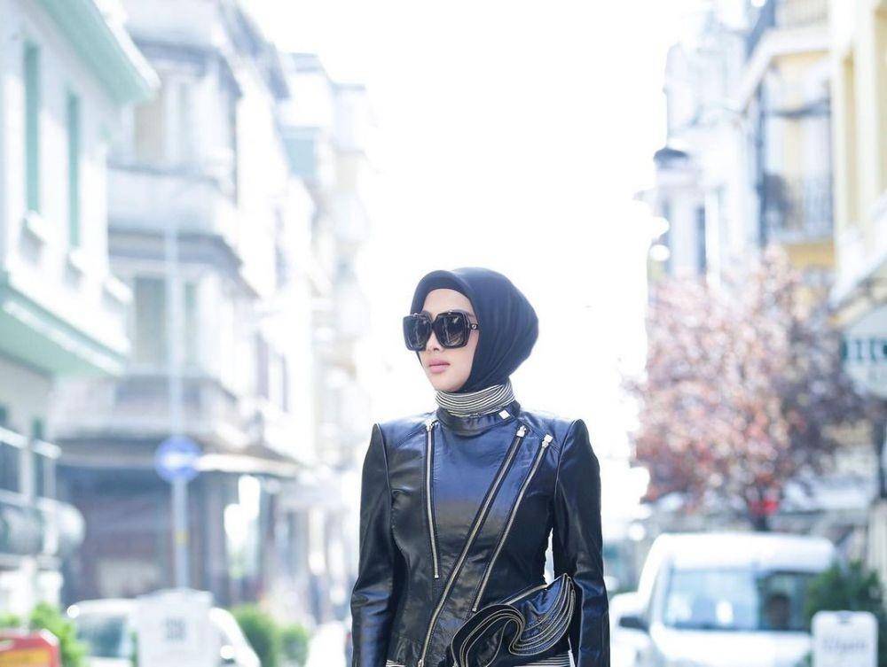 Syahrini berlibur ke luar negeri (instagram.com/princessyahrini)