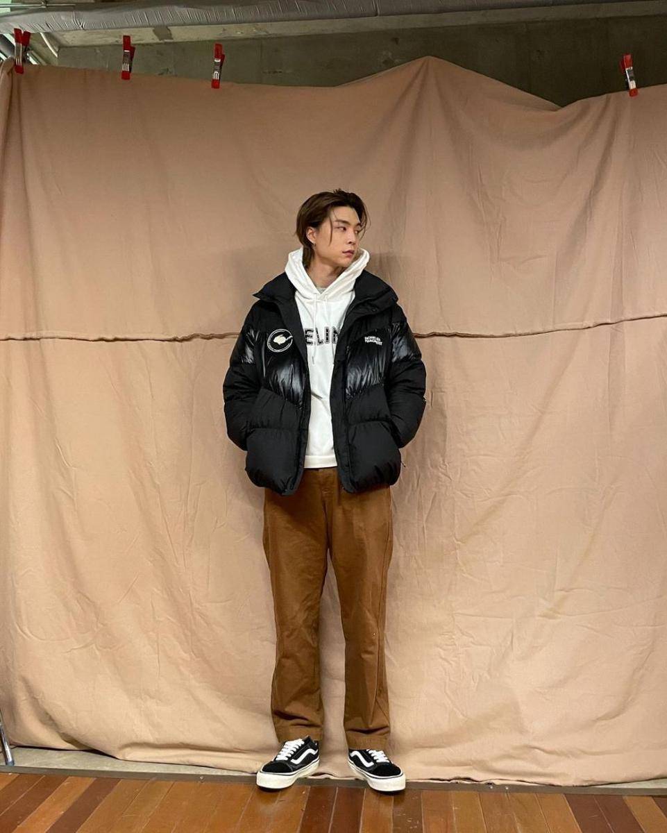 Outer Johnny NCT (instagram.com/johnnyjsuh)