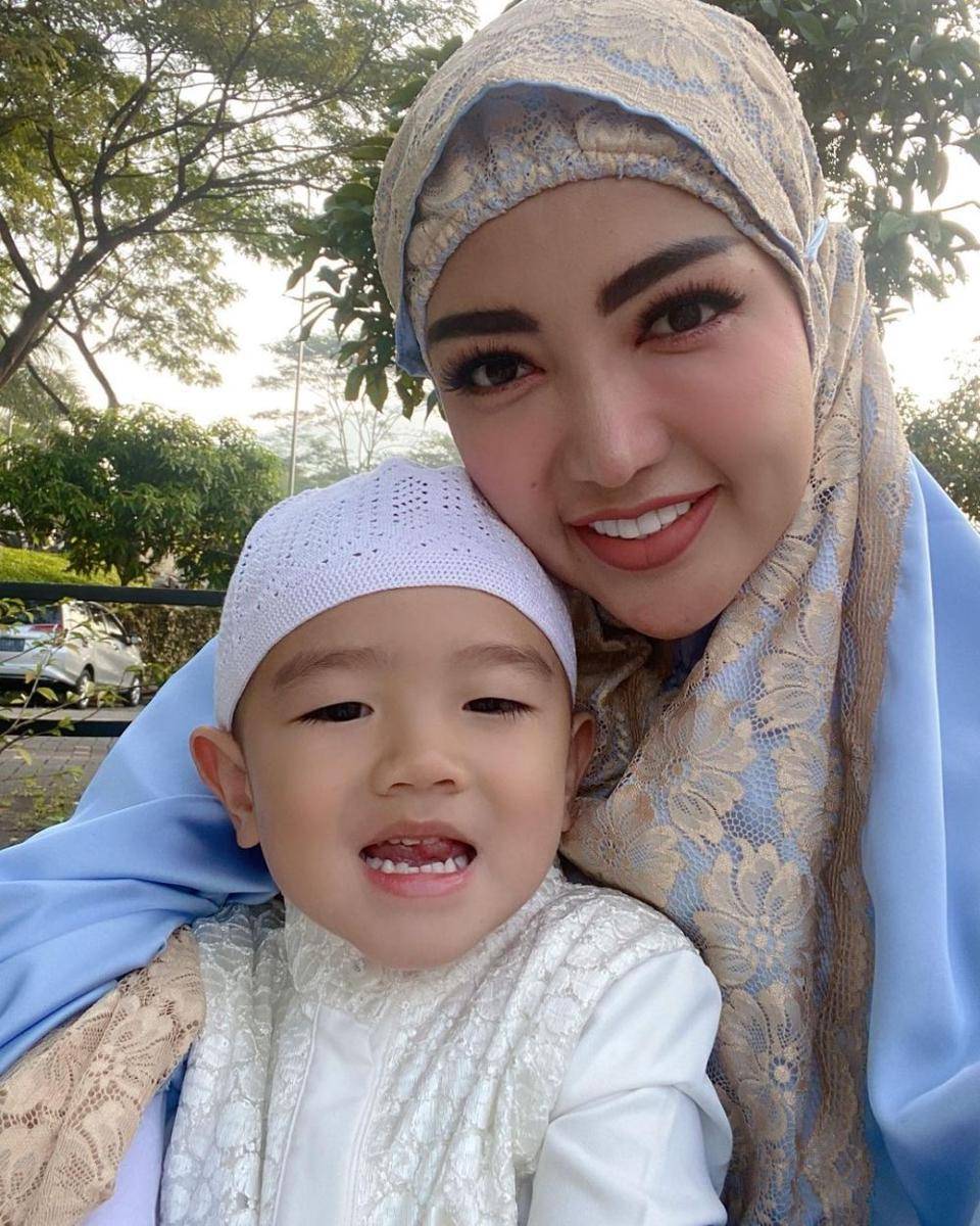 potret Bella Shofie bersama anaknya, Danillo Prince Rigan (instagram.com/danillo_princerigan)