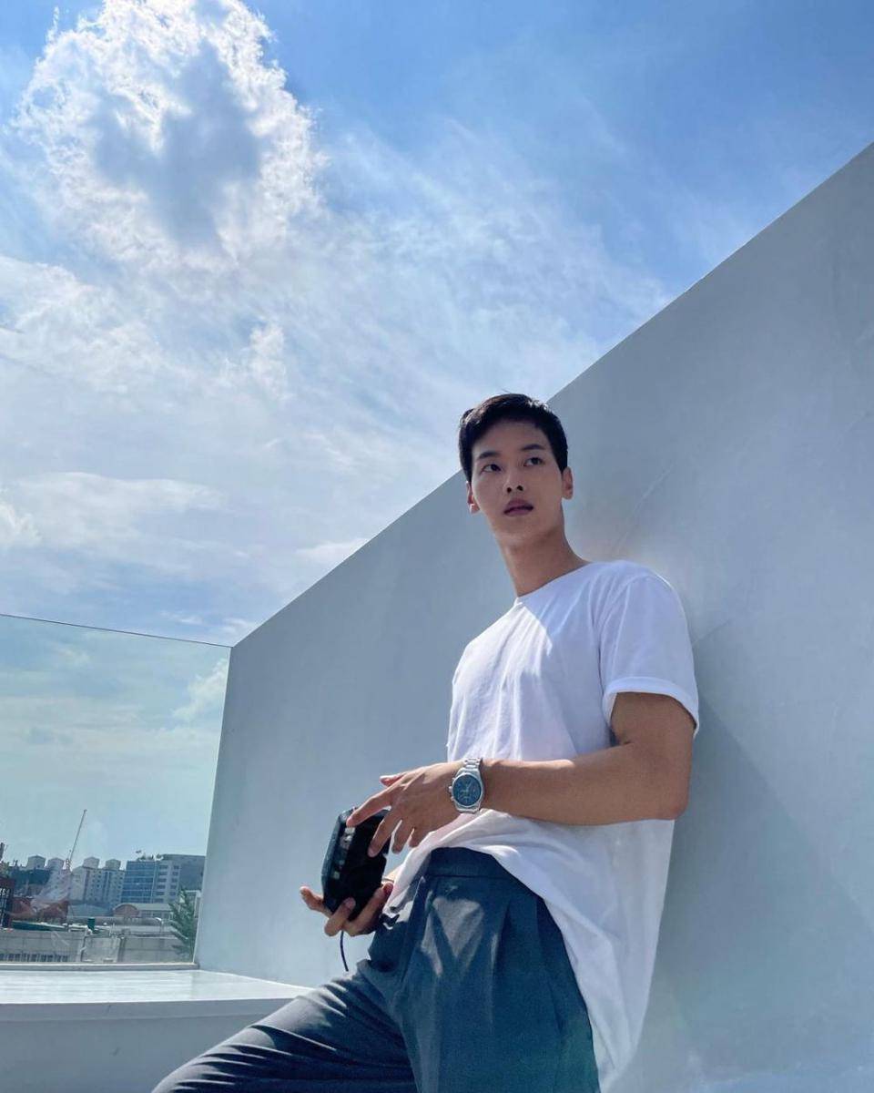 N VIXX (instagram.com/achahakyeon)