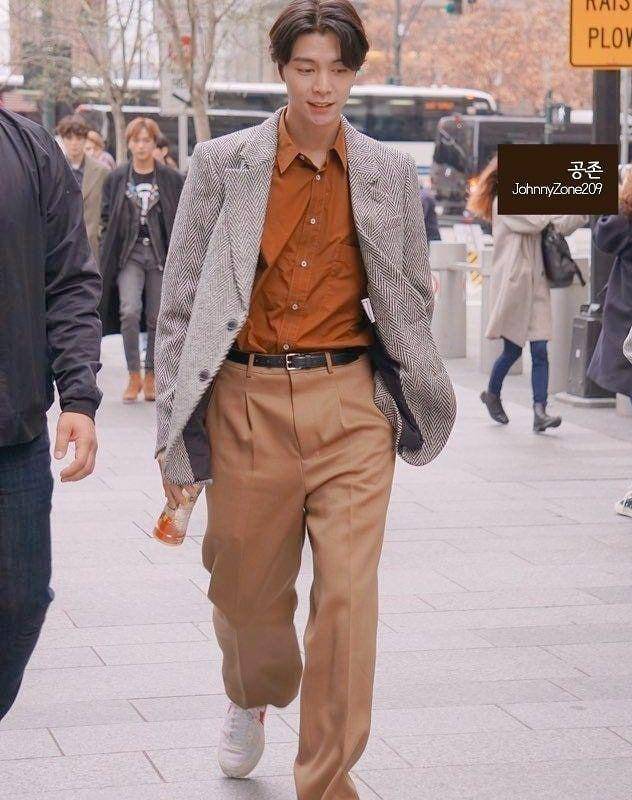 Outer Johnny NCT (instagram.com/nctunited00)