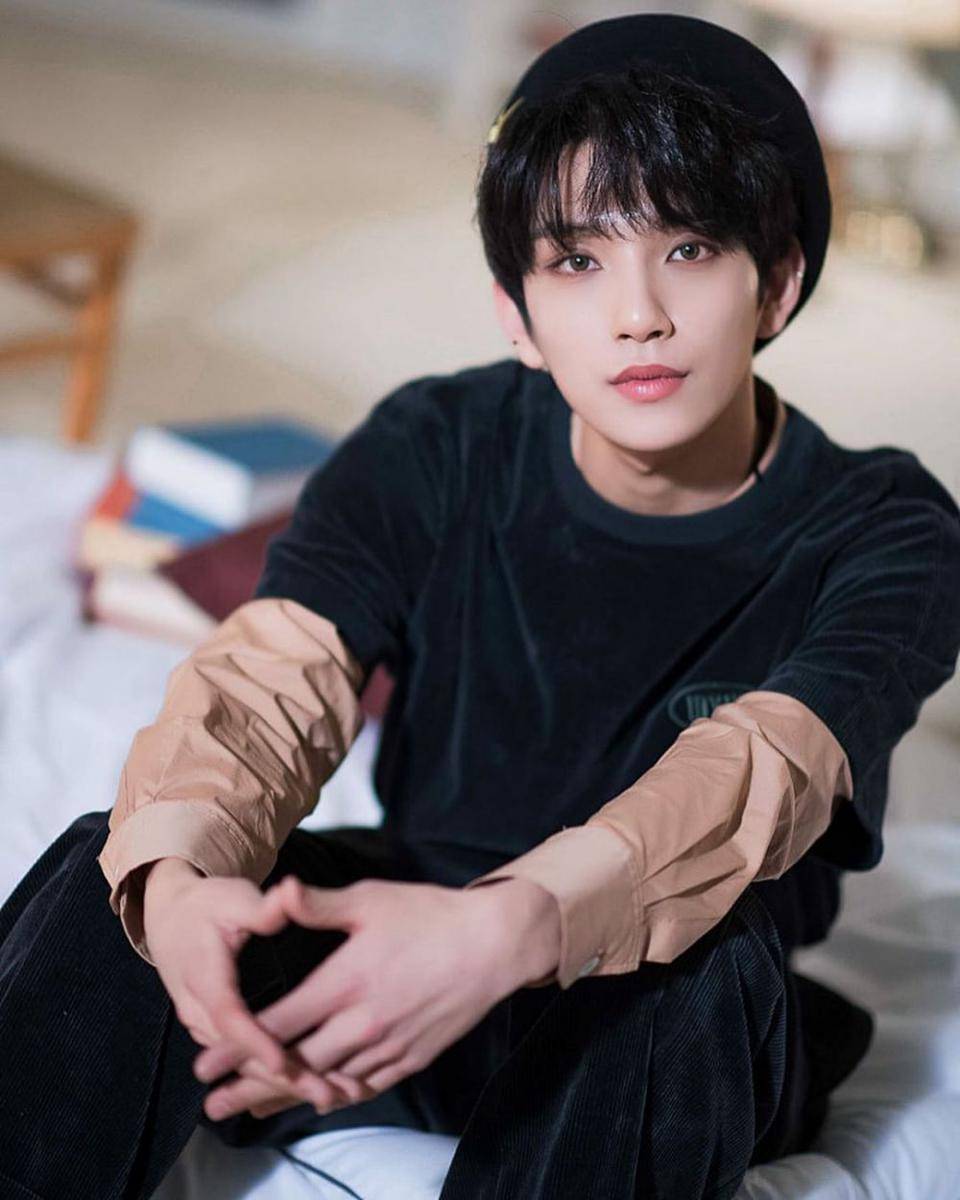 Joshua SEVENTEEN (instagram.com/joshua.seventeen)