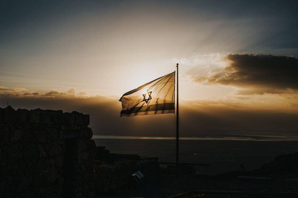 bendera Israel (Unsplash.com/@coleito)