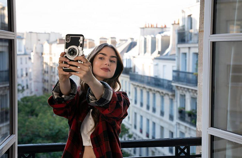 cuplikan serial Emily in Paris (dok. Netflix)
