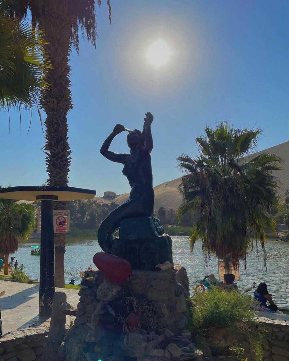 patung mermaid di Huacachina (instagram/jamesphotografy)