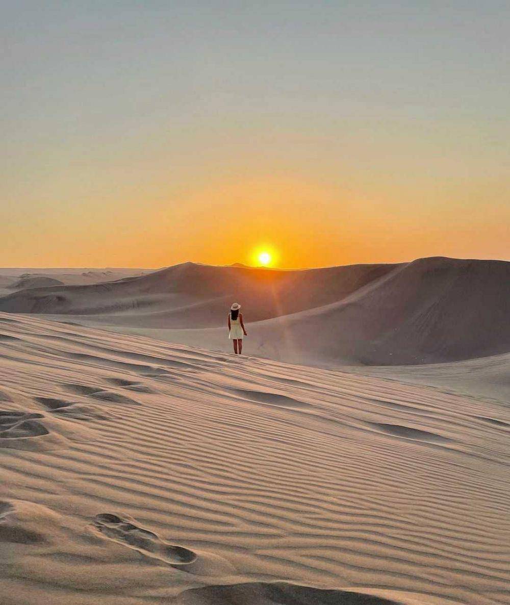 huacachina sunset (instagram/jaade_voyages)