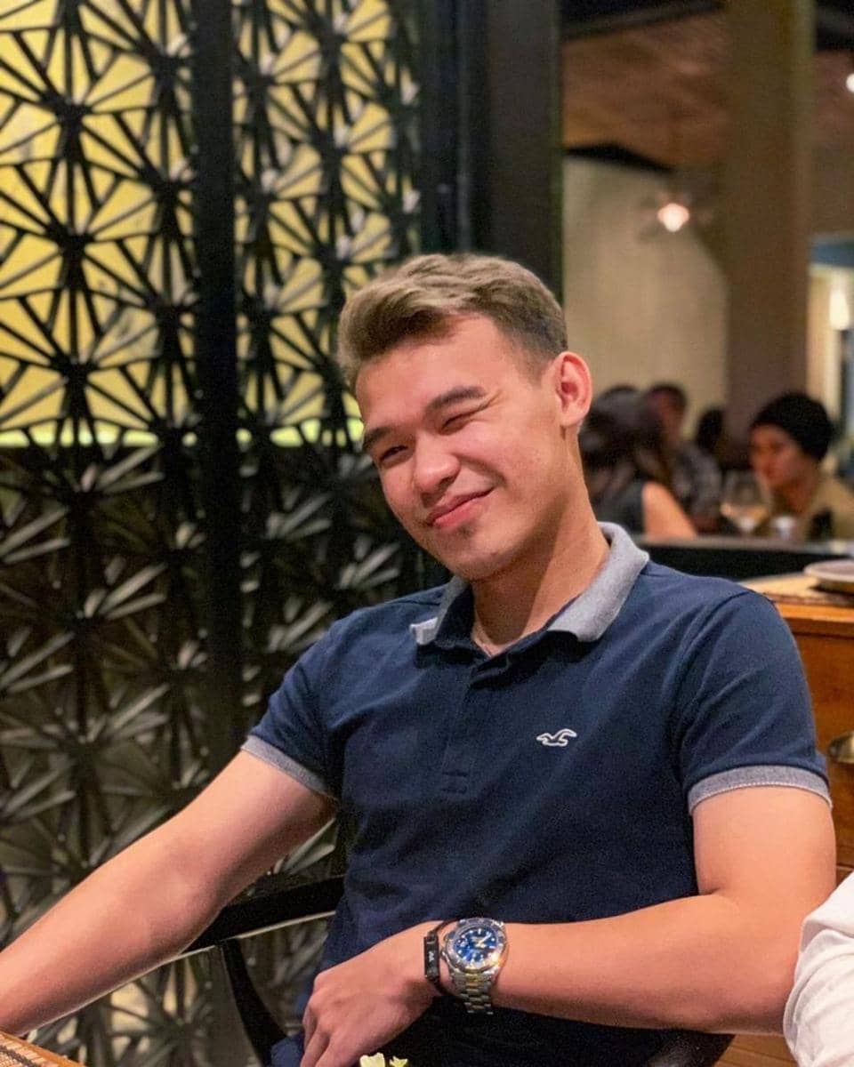 Rinov Rivaldy (instagram.com/rivaldyrinov)