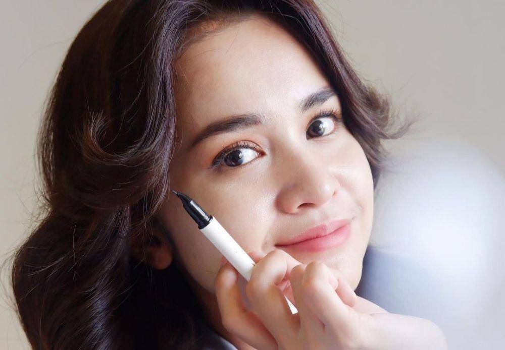 Michelle Ziudith (instagram.com/michelleziu)