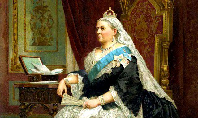 Ratu Victoria menggunakan gaun hitam setelah kepergian Pangeran Albert. (hellomagazine.com)