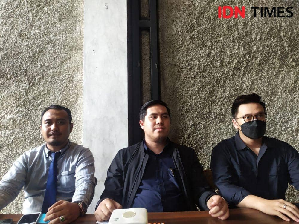 Penasehat Hukum Michelle Maxwell (IDN Times/Tama Yudha Wiguna)
