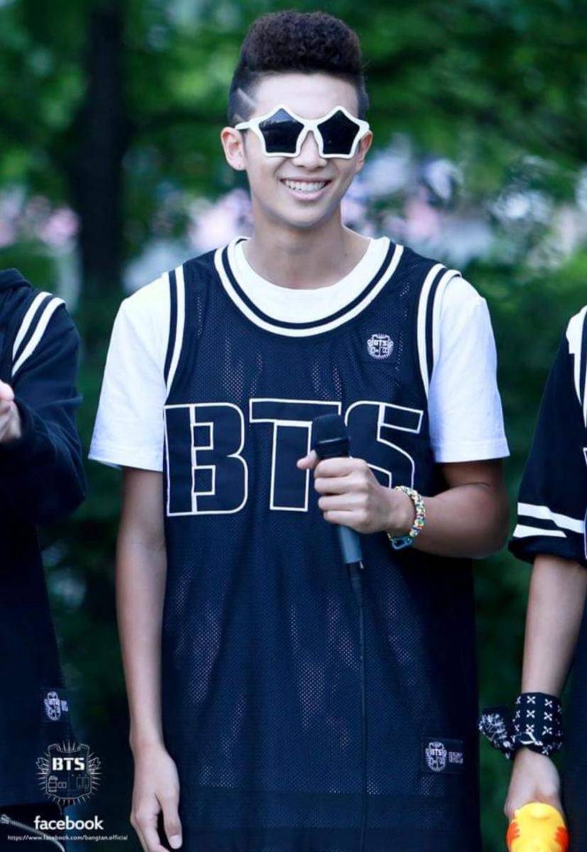 RM BTS (twitter.com/bts_bighit)