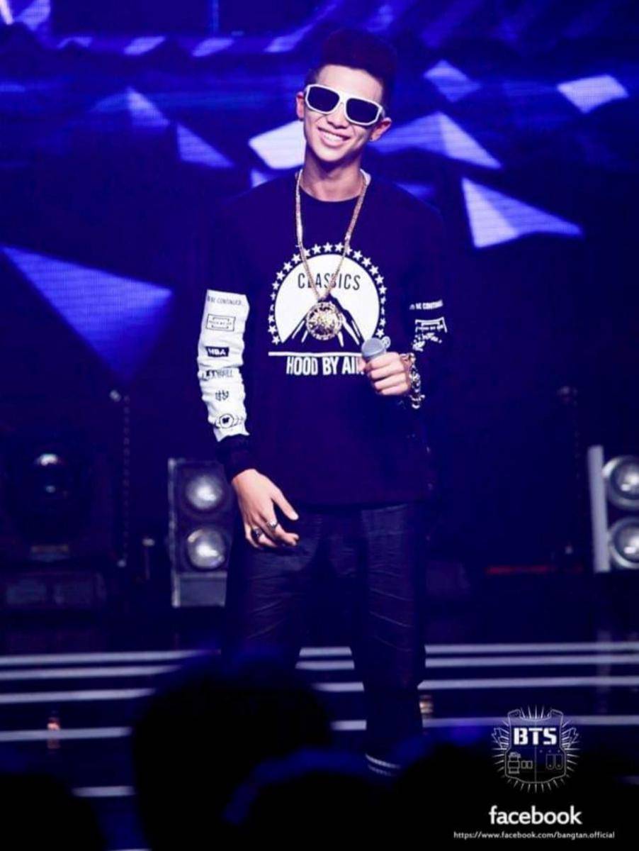 RM BTS (twitter.com/bts_bighit)