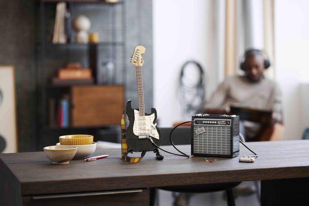 Lego Fender Stratocaster (Dok.Lego)