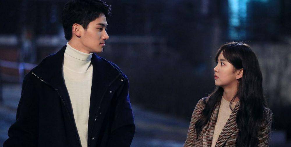 Hye Yeong dan Jojo dalam drama Love Alarm (dok. Netflix)