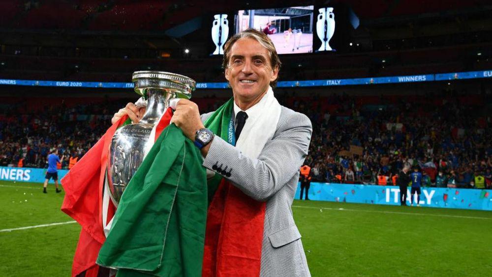 Roberto Mancini, Pelatih Underrated yang Ciptakan Sejarah Rekor