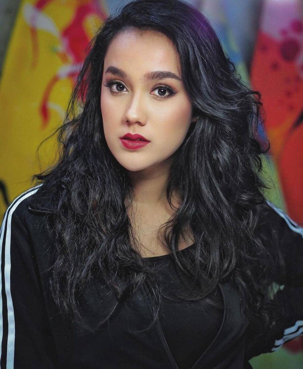 Intan Aletrino (instagram.com/intanaletrino)