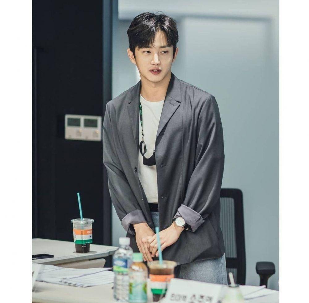 Kim Min Seok (instagram.com/samuliesword)