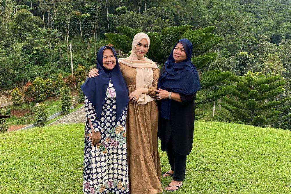potret Citra Kirana bersama mertua dan ibu kandung (instagram.com/citraciki)