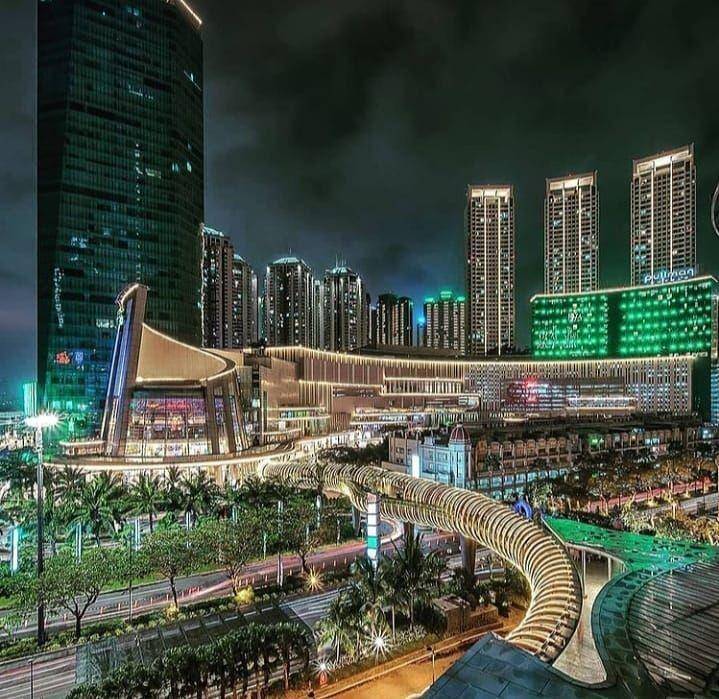 Central Park Mall (instagram.com/mazgaming46)