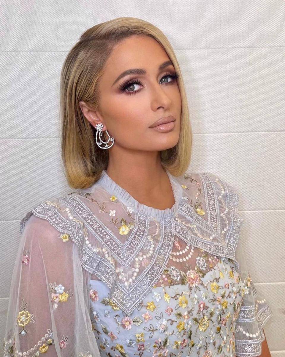 Paris Hilton (instagram.com/parishilton)