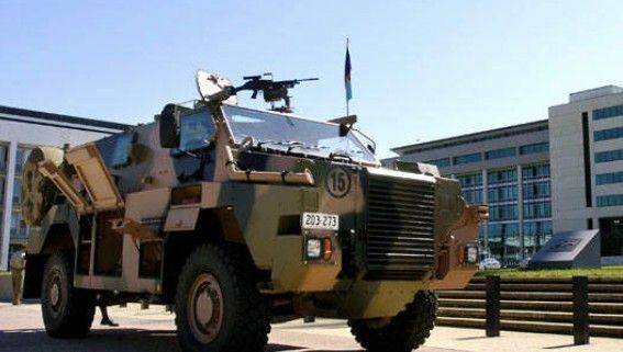 Kendaraan lapis baja yang bisa angkut personel militer Bushmaster (www.army-technology.com)