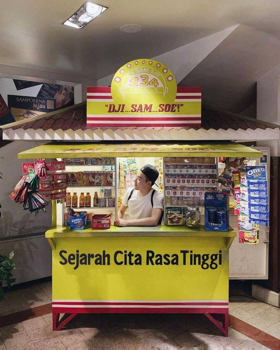 potret replika warung rokok di HoS (instagram.com/xia0yi)