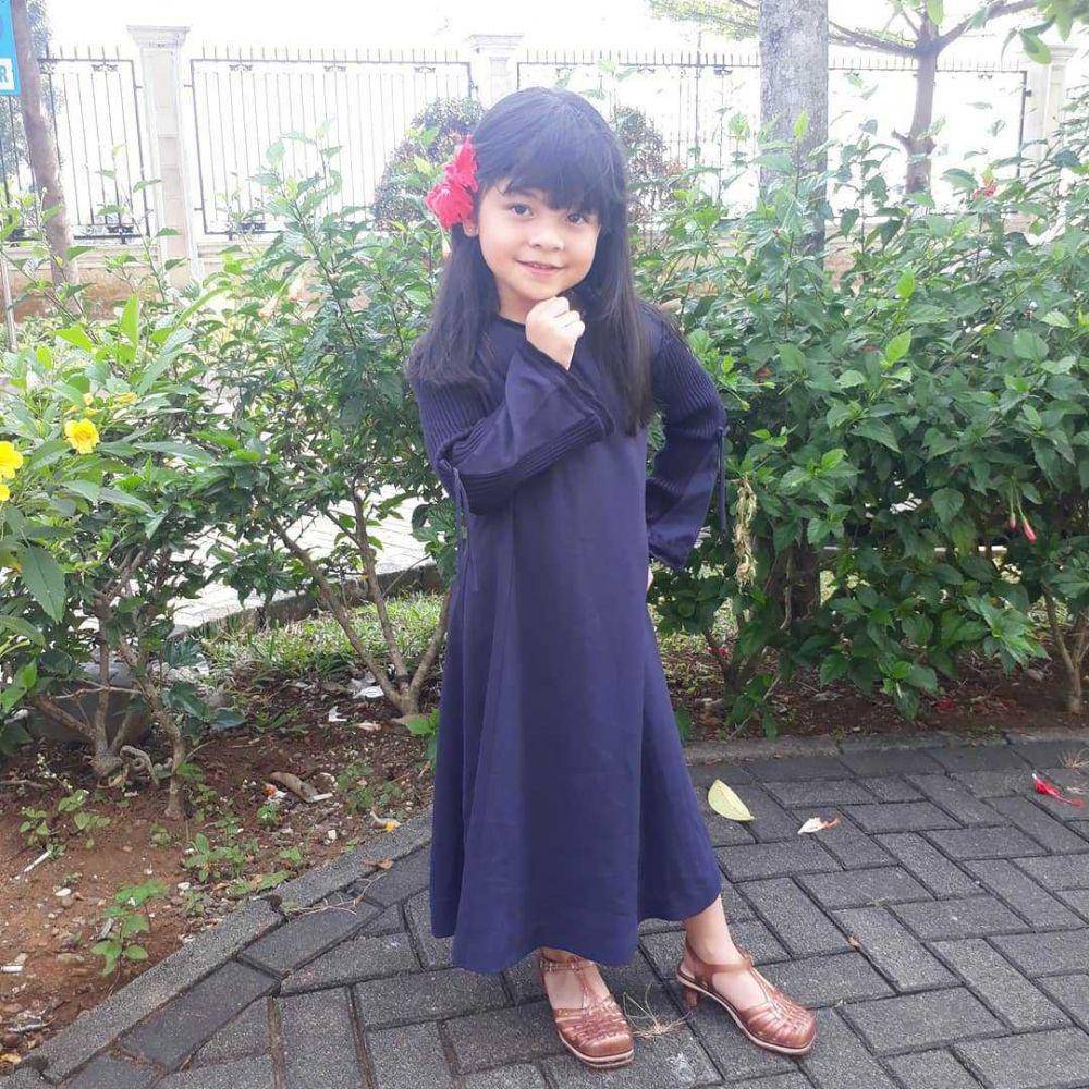 Potret lucu Fara Shakila(instagram.com/farashakila2015)