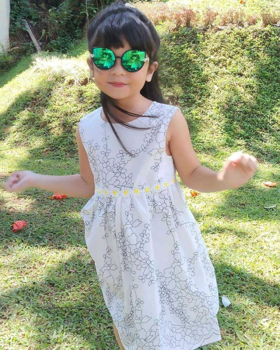 Potret lucu Fara Shakila(instagram.com/farashakila2015)