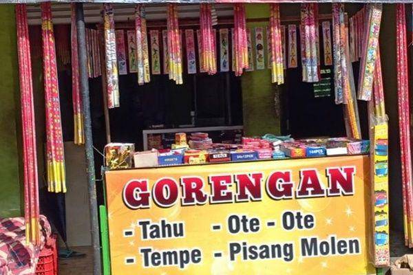 tulisan di gerobak gorengan (Instagram.com/receh.id)