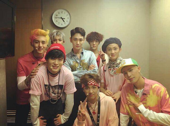 Key SHINee dan Taeil, Taeyong, Yuta, Jaehyun, Winwin, Mark, dan Haechan NCT (instagram.com/bumkeyk)