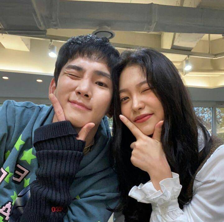 Key SHINee dan Yeri Red Velvet (instagram.com/bumkeyk)