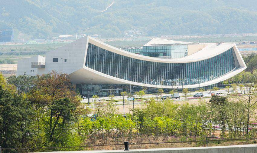 potret bangunan The National Library of Korea Sejong (sejong.go.kr)