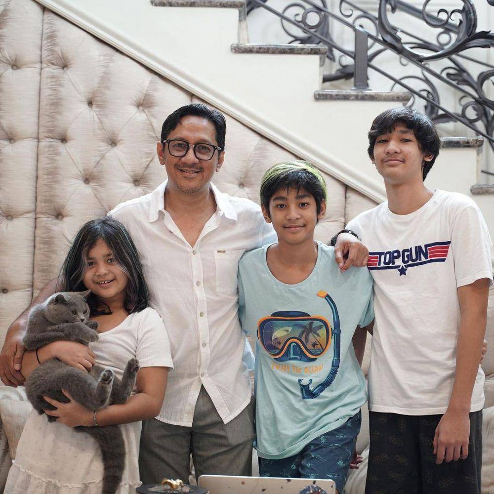 potret Andre Taulany dan anak-anak (instagram.com/andreastaulany)
