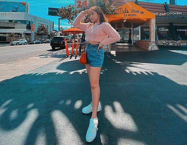 Priily Latuconsina(instagram.com/prillylatuconsina96)
