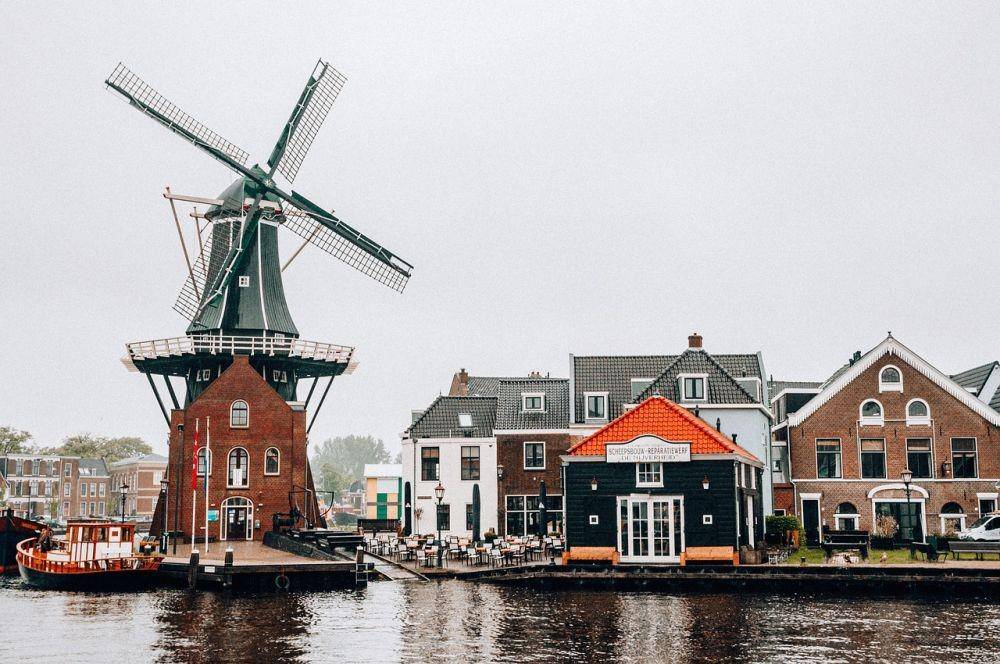 Belanda (pixabay.com/18427938)