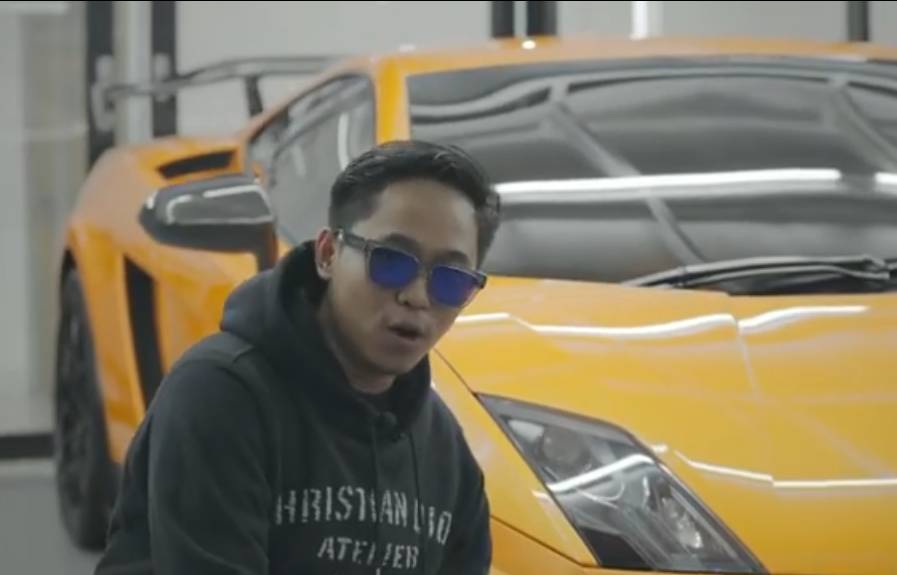 potret Doni Salmanan dengan mobilnya (instagram.com/donisalmanan)