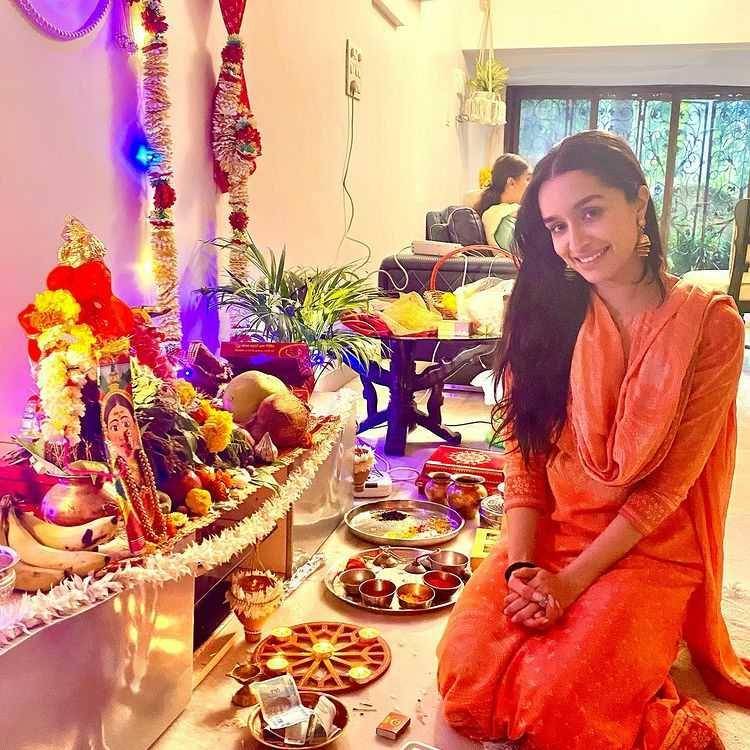 Shraddha Kapoor (instagram.com/shraddhakapoor)