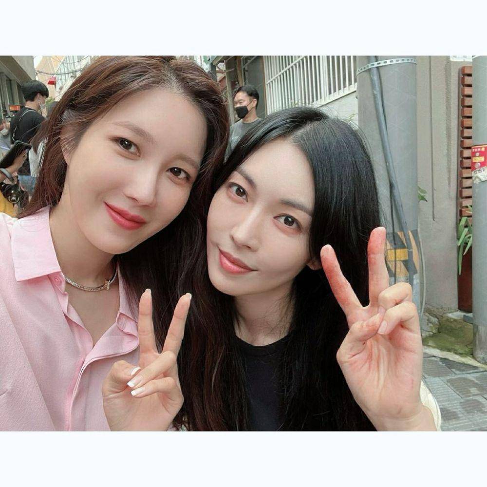 momen ceria pemain The Penthouse 3 (instagram.com/e.jiah)