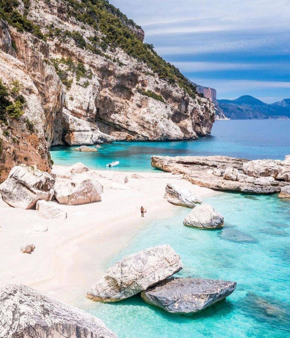 keindahan Cala Mariolu (instagram.com/sardegna_da_favola)