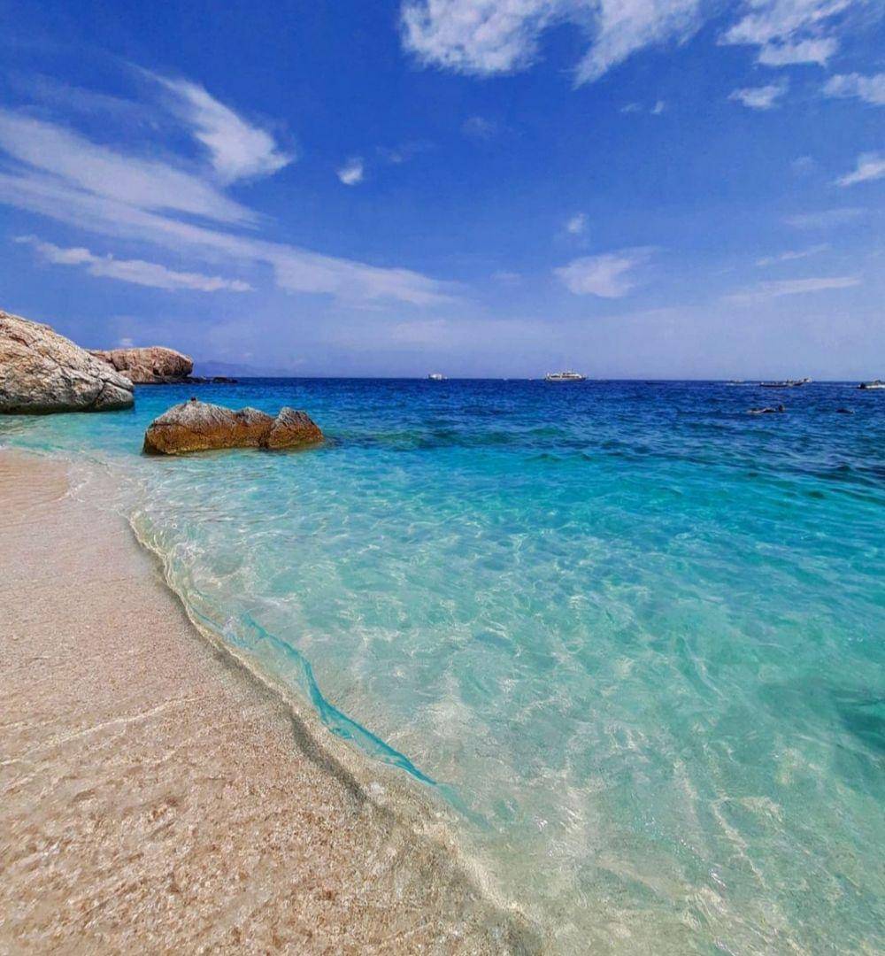 keindahan Cala Mariolu (instagram.com/gavinapazzola)