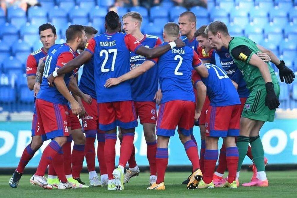 Egy Maulana Vikri mampu menciptakan assist dalam debutnya bersama FK Senica di Liga Slovakia. (Instagram/@fk_senica).