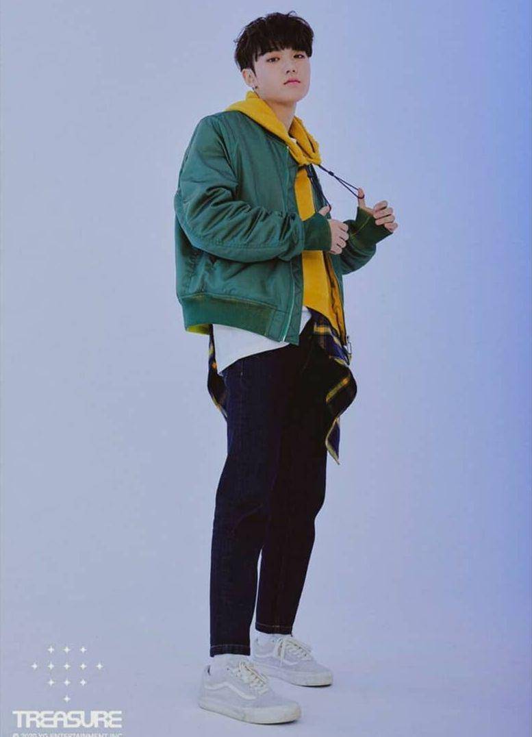 Outer ala member Treasure (instagram.com/ygtre4sure526)