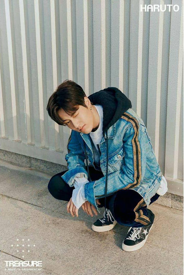 Outer ala member Treasure (instagram.com/ygtre4sure526)